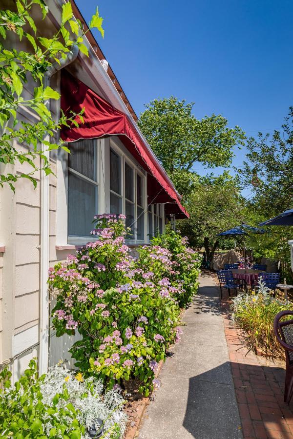 Antoinette'S Apartments & Suites Кейп Мей Екстериор снимка